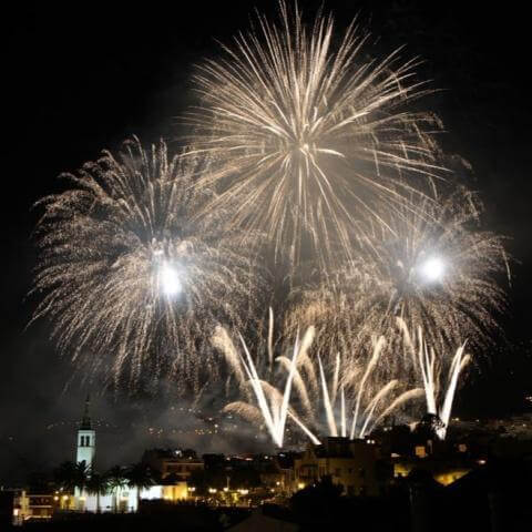 Cruces y Fuegos de Mayo
