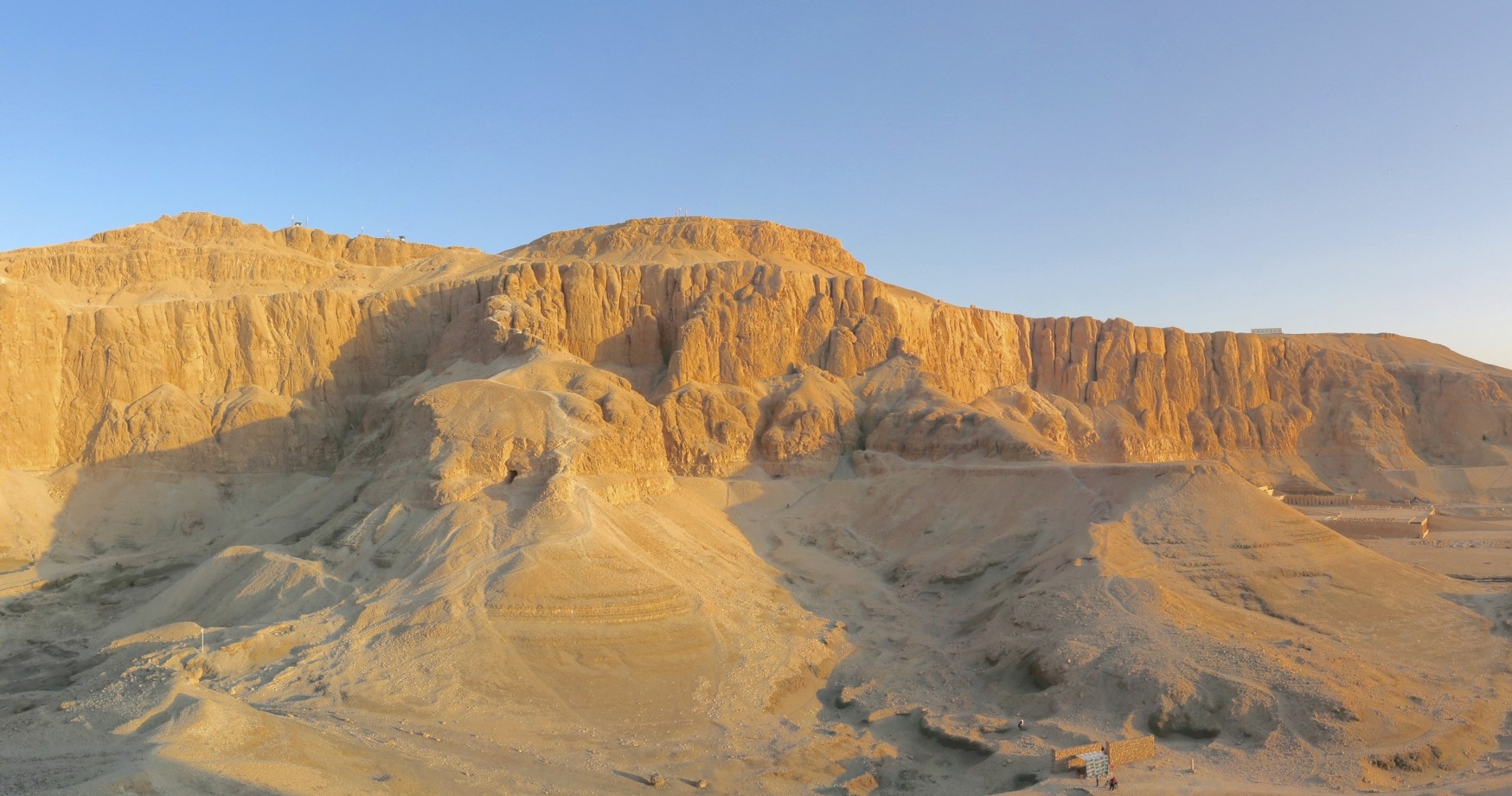 Conferencia "El secreto de los faraones. El descubrimiento del escondite de momias Reales de Deir el-Bahari (Luxor)"