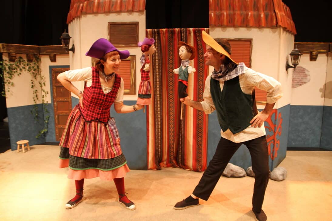 "Todas las Flores". Compañía 300 Alas Blancas.  - Cloned