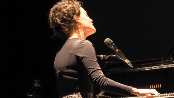 Celebración del Día del Libro 2026- Sheila Blanco "Cantando a las poetas del 27"