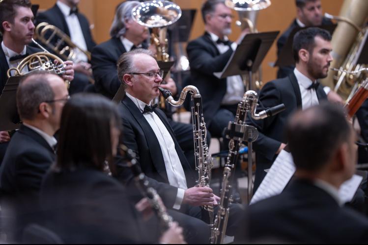 Banda Municipal de Música de Santiago-Da Ópera ao folclore