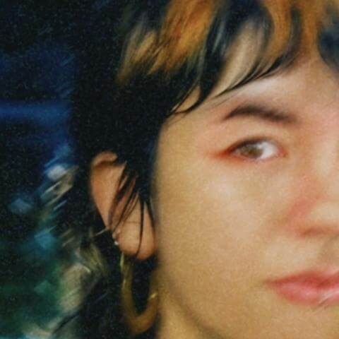 Velvet Flores en concierto