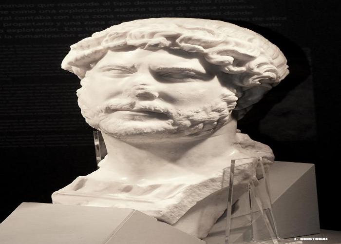 ESPECIAL PATRIMONIO ARQUEOLOGICO. VISITA MUSEO ARQUEOLÓGICO MUNICIPAL CAYETANO DE MERGELINA DE YECLA-MAYE