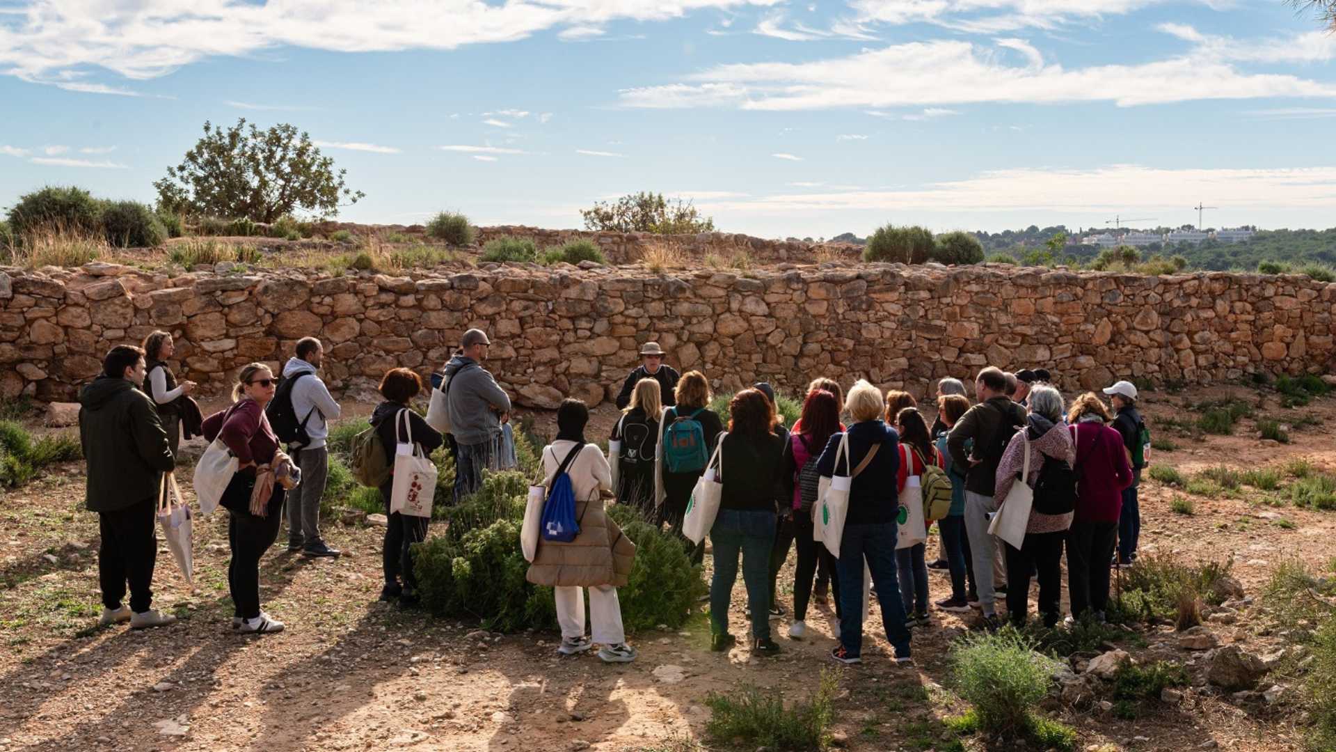 Visitas en el yacimiento ibérico del Tòs Pelat de Moncada, Ruta de los Iberos de Valencia