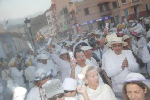 Carnaval: Día de los Polvos de Talco y Añil