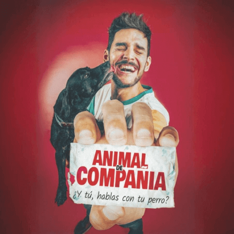 Jorge Bolaños con Animal de Compañía