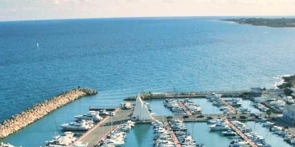 Market "Marina Las Fuentes"